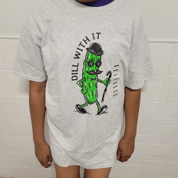 Dill With It Pickle T-Shirt Mens NEW NWT 🎉Host Pick 🎉 Various Sizes Available - Picture 7 of 9